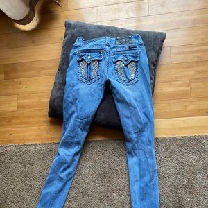Miss me wing pocket skinny jeans